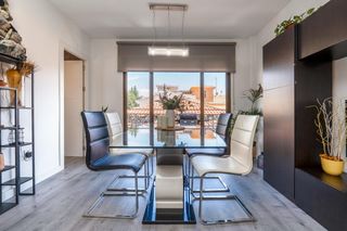Etagenwohnung  Calle  pintor murillo 5. Gran piso con impresionante vistas de 4 dormitorios garaje y tra