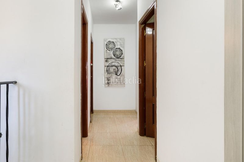 Foto fa0dc411-543d-4c4c-8201-173c4d2ce366. Casa aparellada amb calefacció aparcament a Fuente Vaqueros