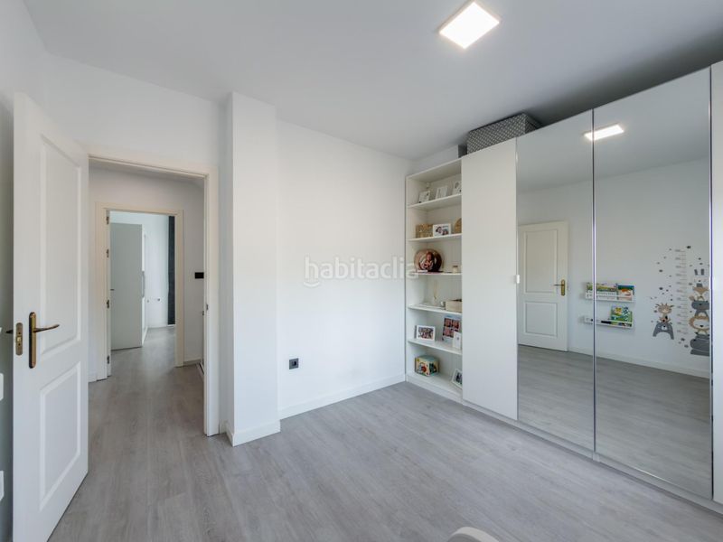 Foto b09fa533-986f-433a-ad2e-85bf18cce688. Casa adossada a calle tiberio 7 a Cenes de la Vega