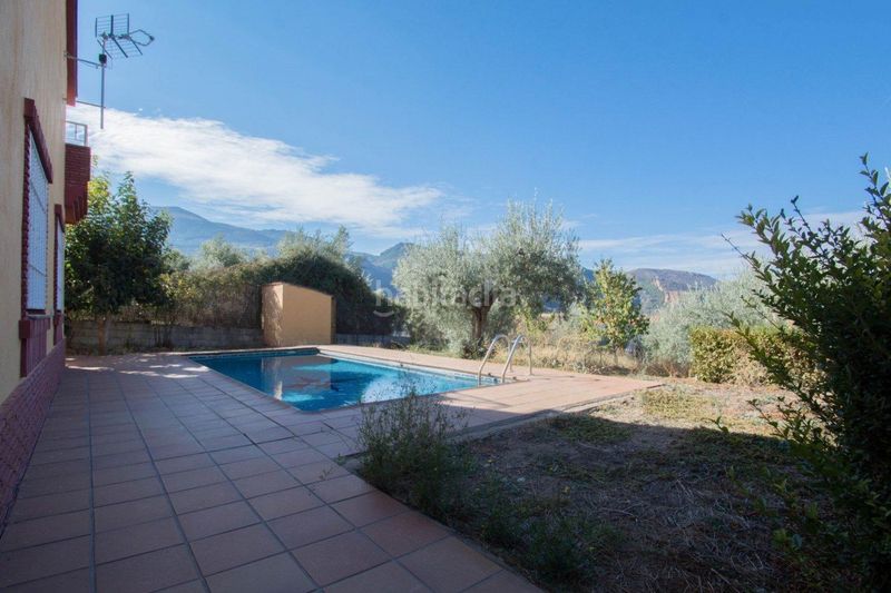 Foto 4bcef754-9b79-46fd-b22a-e64de5a0a3ff. Xalet amb aparcament piscina a Güéjar Sierra