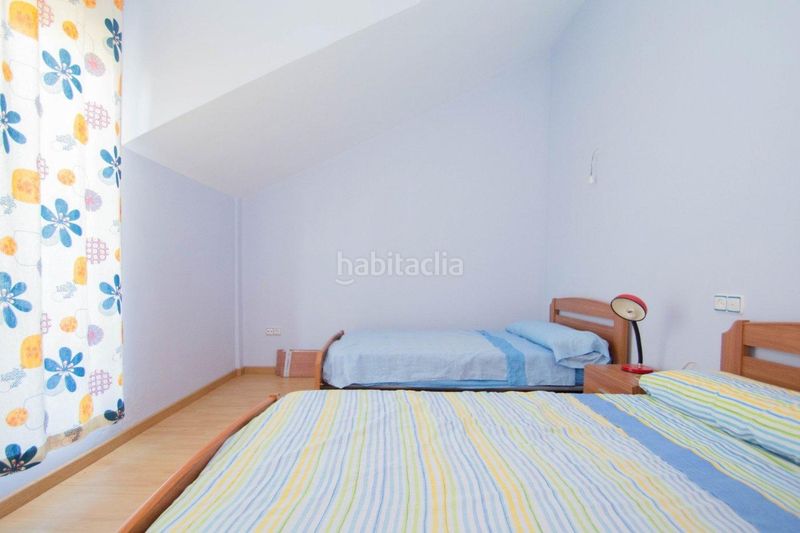 Foto 9a35eb65-fd2a-4c2b-9232-a6a64c91f8a6. Xalet amb aparcament piscina a Güéjar Sierra