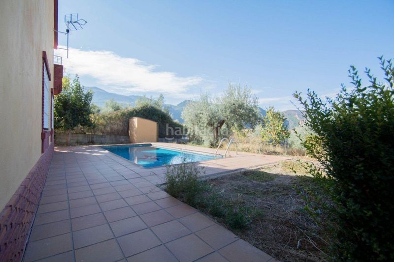 Foto a881ee71-04ca-49d7-95d1-66d73161363e. Xalet amb aparcament piscina a Güéjar Sierra