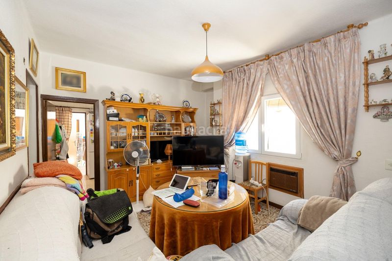 Foto b094d5aa-718e-420b-a632-2024d6f5da27. Casa a calle los llanos 2 a Barrio de la Vega Monachil