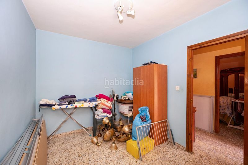 Foto f1f0bb8a-ad01-4b94-b2a4-64d1f6799892. Casa a calle los llanos 2 a Barrio de la Vega Monachil