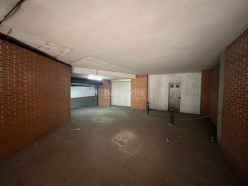 Foto 4af56b3a-a803-418e-88a0-07af5bb36876. Autoparkplatz in La Catedral Murcia