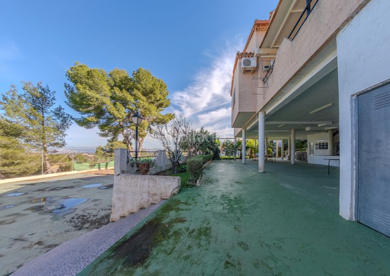 Foto 0d83897d-63be-49c1-b67c-0f527b4f626a. Casa amb xemeneia aparcament piscina a El Palmar Murcia
