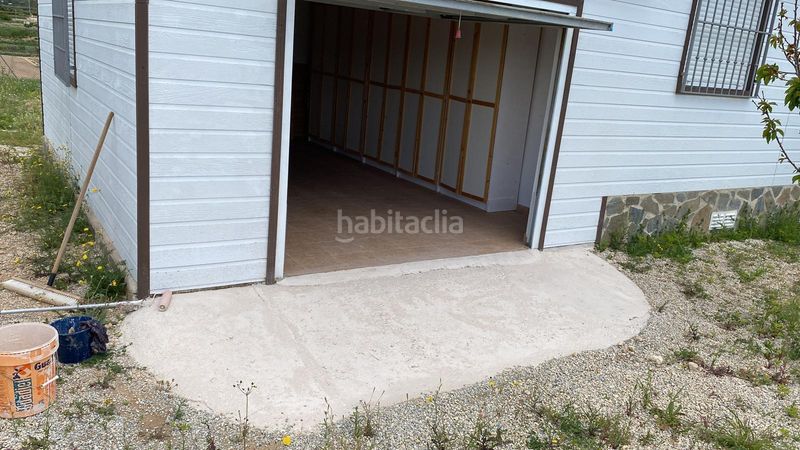 Foto 1c930a75-e55a-4257-b8d2-96f0e95bab93. Masia amb xemeneia aparcament piscina a Pliego