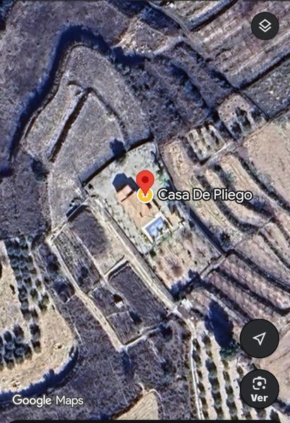 Foto 4724ae72-8511-4457-8934-3287d313b095. Masia amb xemeneia aparcament piscina a Pliego