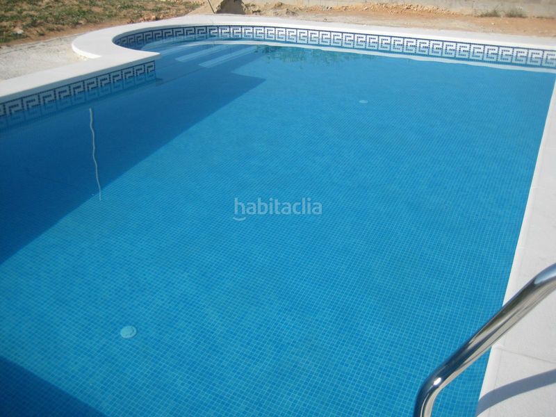 Foto ba789d5c-2948-4be4-a59d-2cbaf1a7e481. Masia amb xemeneia aparcament piscina a Pliego