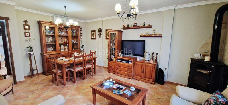 Foto 0246a353-7979-45d7-a86d-f20383bd85d5. Chalet en Álora
