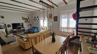 Zweistöckige Wohnung in Crucero