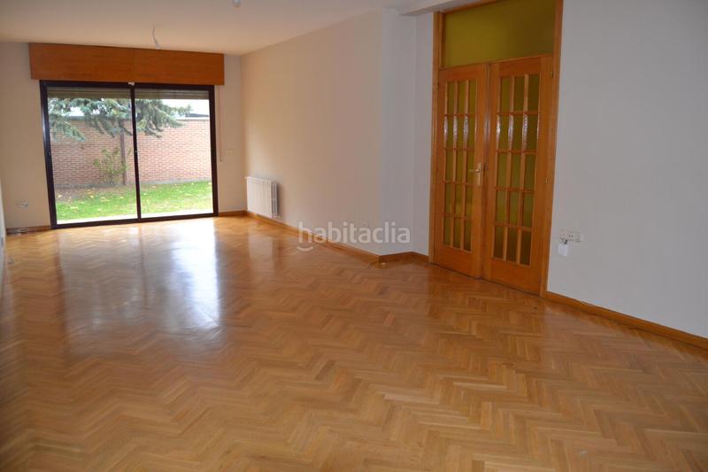 Foto e573f39b-d54e-49ab-ab35-d4061a4d393c. Chalet in Las Villas - Valparaiso - El Peral Valladolid