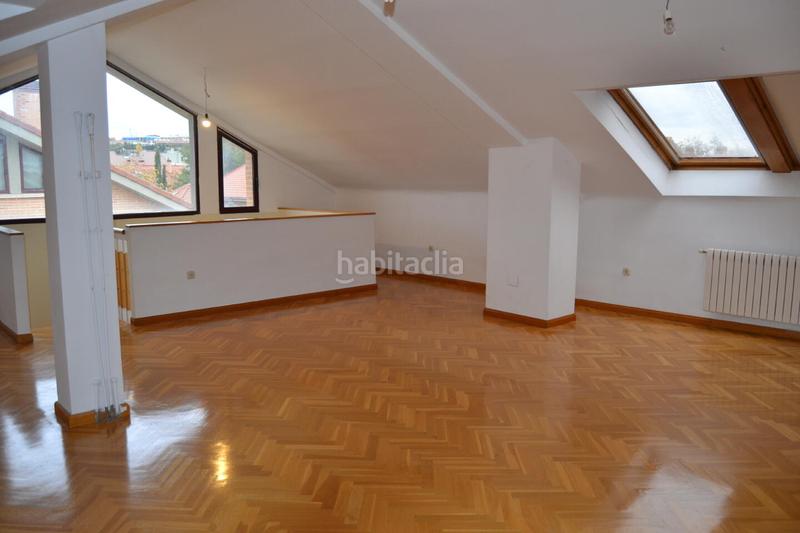 Foto d75bef5a-76a2-4566-85a1-1e049a9862ff. Chalet en Las Villas - Valparaiso - El Peral Valladolid