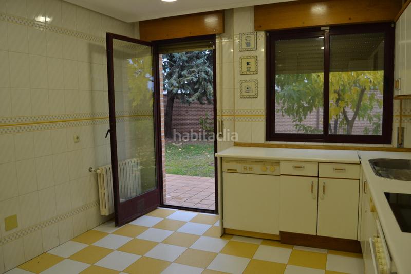 Foto 892363d1-6091-49e2-b54b-f5c53b8e79f6. Xalet a Las Villas - Valparaiso - El Peral Valladolid