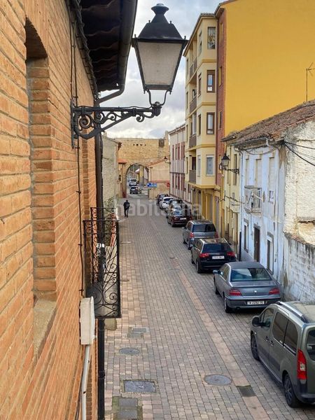 Foto d580bfc9-7e3b-4320-8ae7-611f1fdecee5. Casa a Mansilla de las Mulas