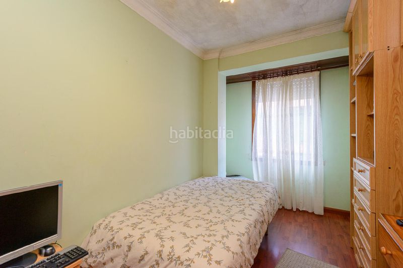Foto b0a2a313-8a7e-4986-8e80-3e0c9ee9b260. Pis a Zona Ultramar Ferrol