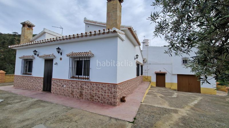 Foto f2c1ec9d-bf63-4cc1-8189-002c134fadaf. Casa en Álora