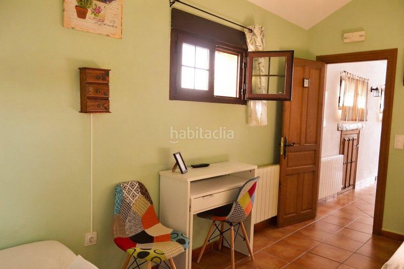 Foto 0259d81c-c800-4132-a197-d13365843e7b. Casa en Valderrueda