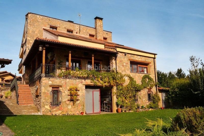 Foto 65bdb68e-d2d9-4226-866f-76a118b7861c. Casa en Valderrueda