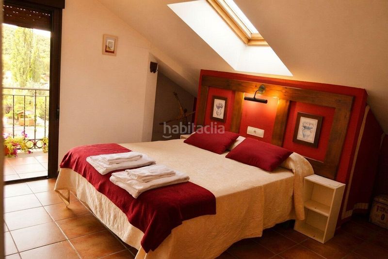 Foto 9404e173-96f9-415d-8bec-dd28420512fc. Casa en Valderrueda