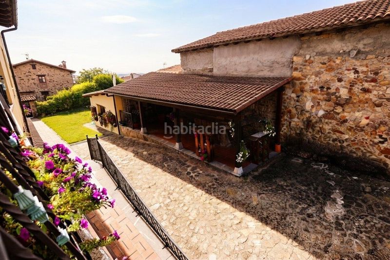 Foto ceae91f4-c13c-49c3-9949-7ce7c0e09e88. Casa en Valderrueda