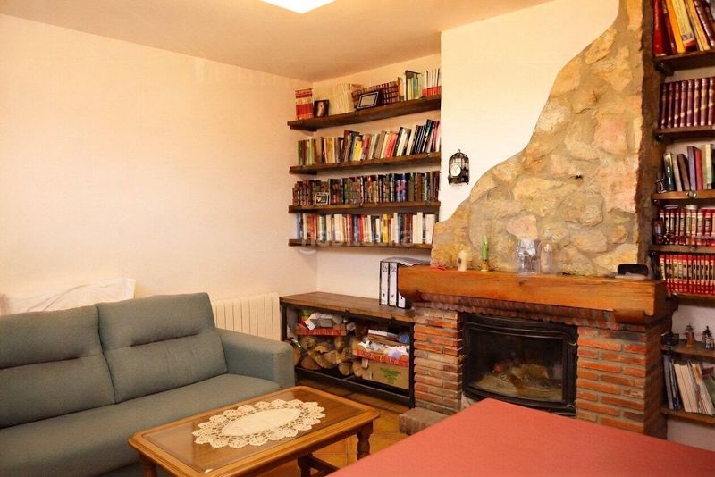Foto e5f56525-20a0-4c53-a447-178c58cc2a1c. Casa en Valderrueda