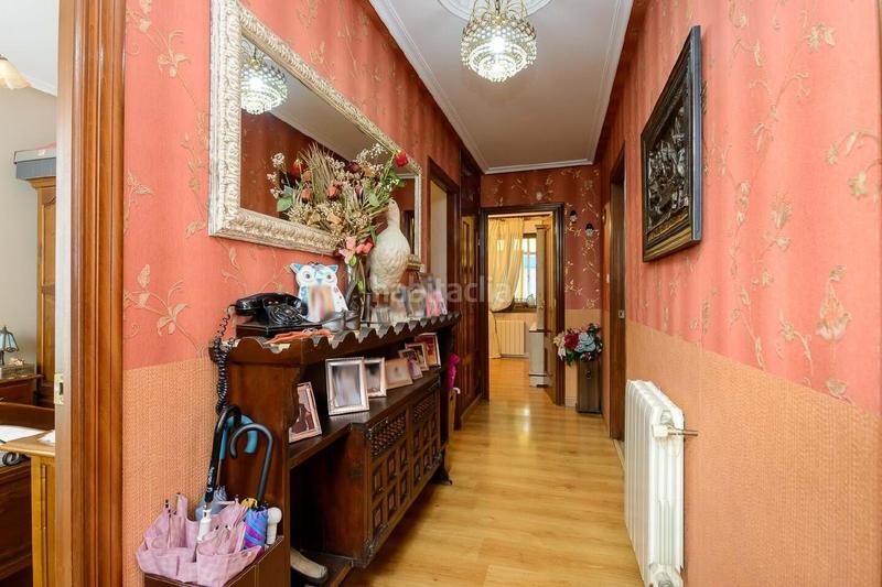 Foto 6361a9aa-3ecc-481f-8fe5-86378fa357dd. Maison dans Riaño - Los Barros Langreo