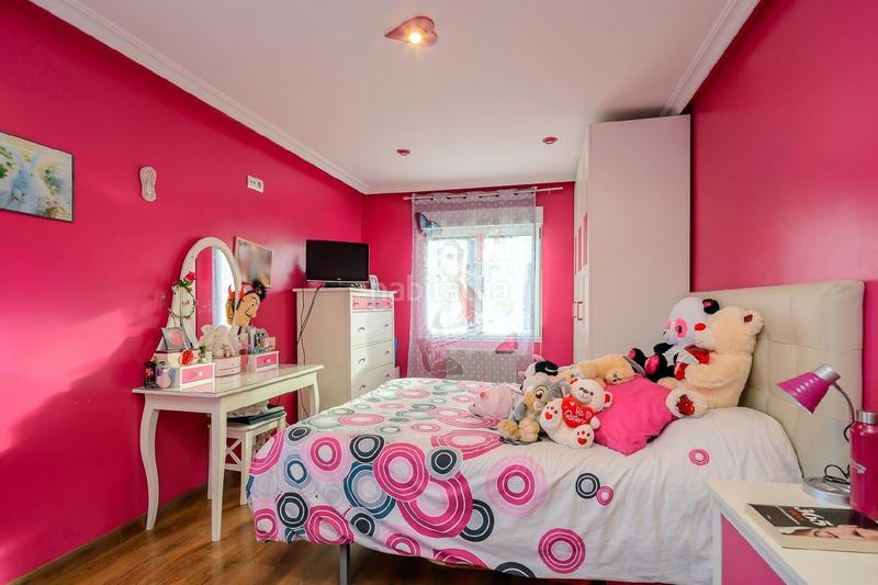 Foto f279a19a-3cb4-459a-8c93-401699d3b5ed. Maison dans Riaño - Los Barros Langreo