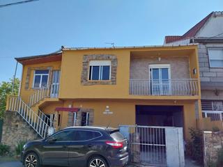 House in Carballiño (O)
