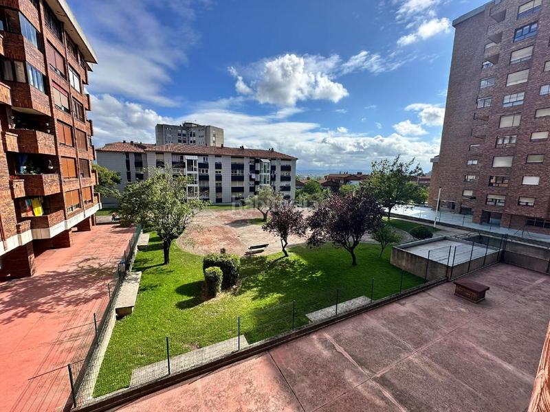 Foto 1789599e-1bcb-48aa-baa7-b4c82245913f. Piso en Alisal - San Román Santander