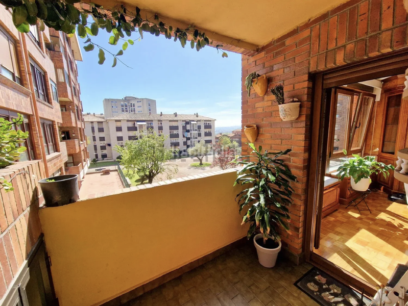 Foto 93b91577-aa6a-4d06-b0ac-ddc91c22e948. Piso en Alisal - San Román Santander