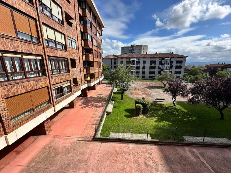 Foto fd3f0f8a-73fc-4717-9db4-765637a92be5. Piso en Alisal - San Román Santander