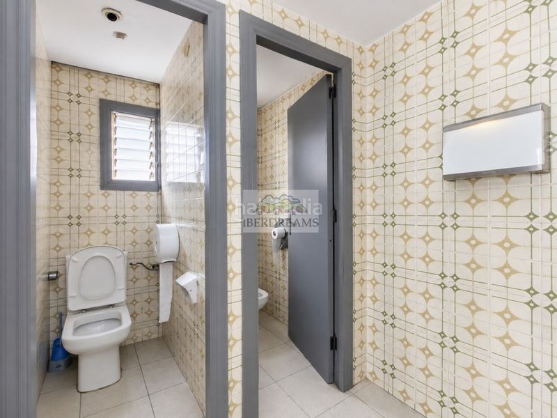 Foto 5d343c6f-cd24-4cd8-90ec-6ad5d9c74212. Casa adosada edificio con restaurante, gran terraza y potencial residencial en el centro en Teià