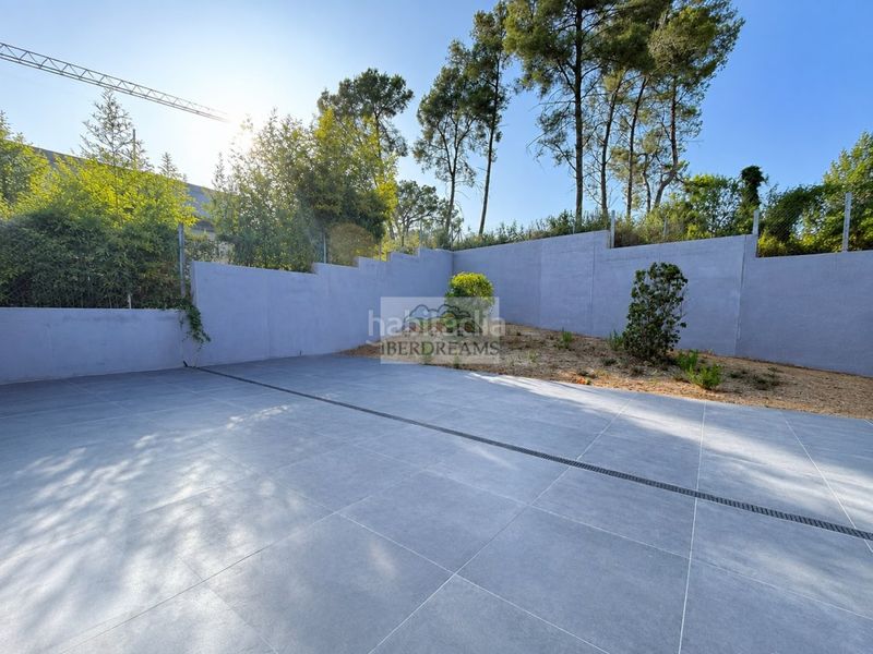 Foto a5a266bd-f1d4-4502-954b-c02925cc2ec9. Xalet amb aparcament piscina a Bellaterra