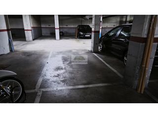 Autoparkplatz in Calle unio 102. Plaza de parking de fácil acceso en calle unió, mataró