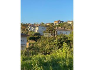 House in Avenida sant moritz 11. Chalet esquinero con gran parcela y vistas verdes en sant moritz