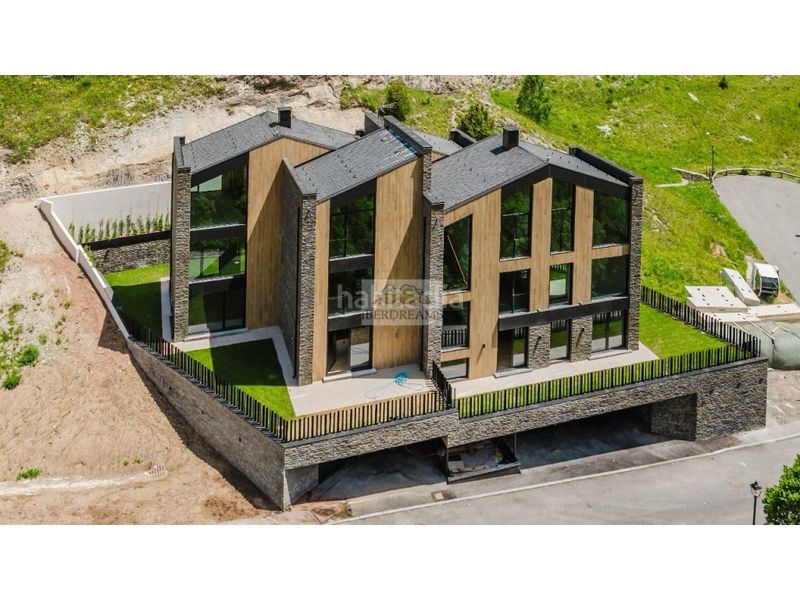 Foto 7a23e40c-9d45-41fa-875f-18e5030e0d80. Casa adossada amb aparcament a Pal-Xixerella La Massana