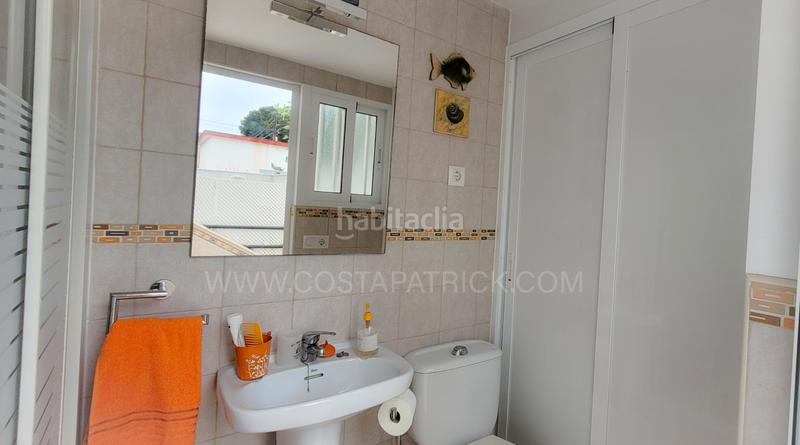 Foto 99658b69-f638-42c4-8653-0843790f7ce2. Casa adosada oportunidad en los alcázares! inmueble céntrico, amueblado y a un paso de la playa en Alcázares (Los)