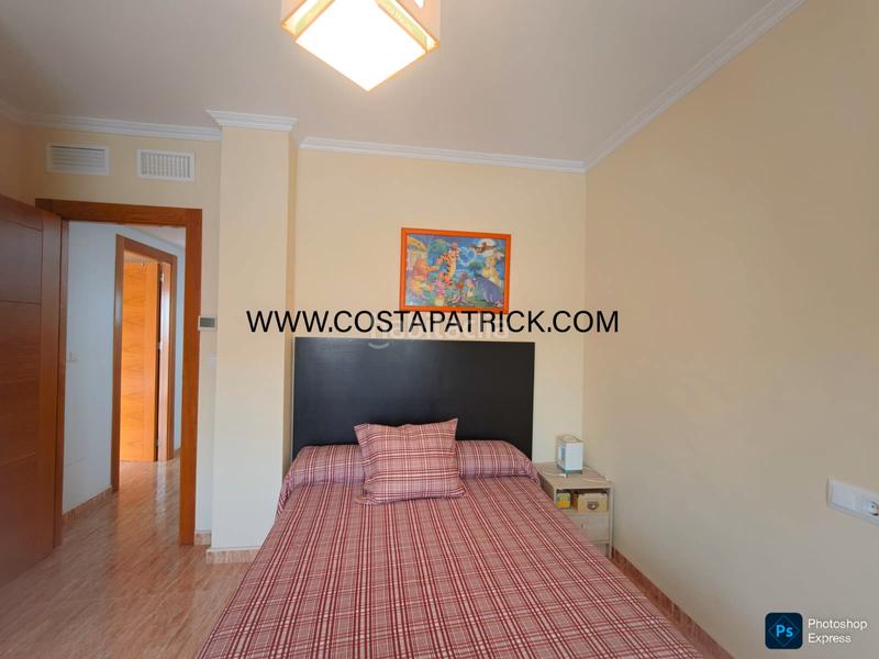 Foto 3eda11e8-6152-42da-99d8-907a29697aef. Casa a schiera con riscaldamento parcheggio in Centro Alcázares (Los)