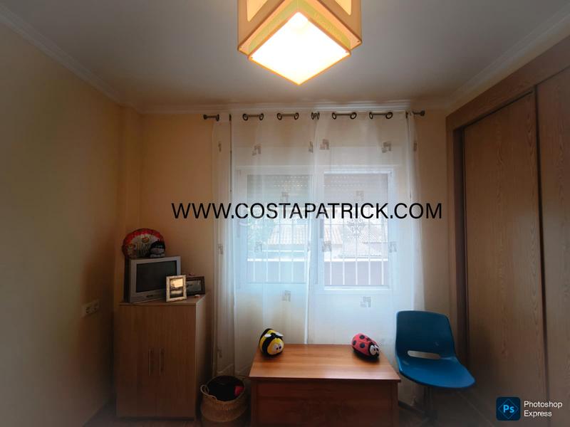 Foto 77cff890-fcfd-4e5a-a26e-77e1b47874f3. Casa a schiera con riscaldamento parcheggio in Centro Alcázares (Los)