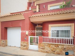 Maison jumelée  Calle de meseguer. Exclusiva casa adosada de 4 dormitorios con vistas al mar en los