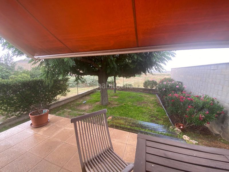 Foto 8455eb87-0737-40c0-b2a1-b94b2ee37878. Casa adossada amb calefacció aparcament a Castellserà