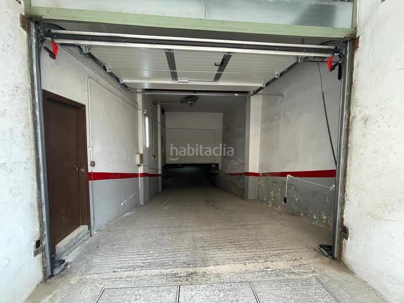 Foto d9e1d248-49be-454d-a6dc-d8afbbcedcb8. Aparcament cotxe a d'anselm clavé 6 a Mollerussa