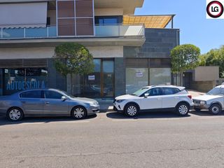 Lloguer Local Comercial a De sant paulí de nola 29. Oficina preparada