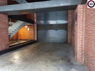 Miete Autoparkplatz  Príncep de viana 20. Parking grande