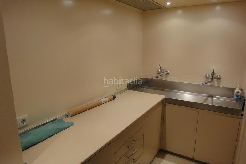 Foto 27361669-1a8d-4011-8e53-b3d7fa1e70ac. Alquiler local comercial en gran passeig de ronda 171 en Lleida