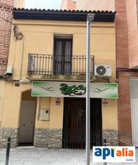 Edifici a Instituts-Universitat. Edificio en venta en rentabilidad  exclusiva apialia lleida