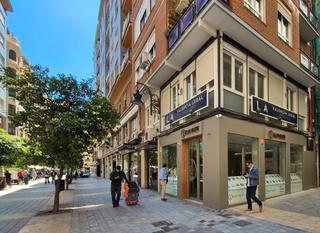 Miete Geschftsraum en Carrer d'en san 7. Local situado junto a calle san vicente y avenida del oeste