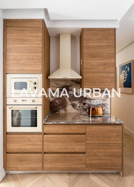 Foto 736d6189-37c1-41d1-84d4-0605f8177635. Piso magnifico piso exterior en trafalgar en Almagro Madrid