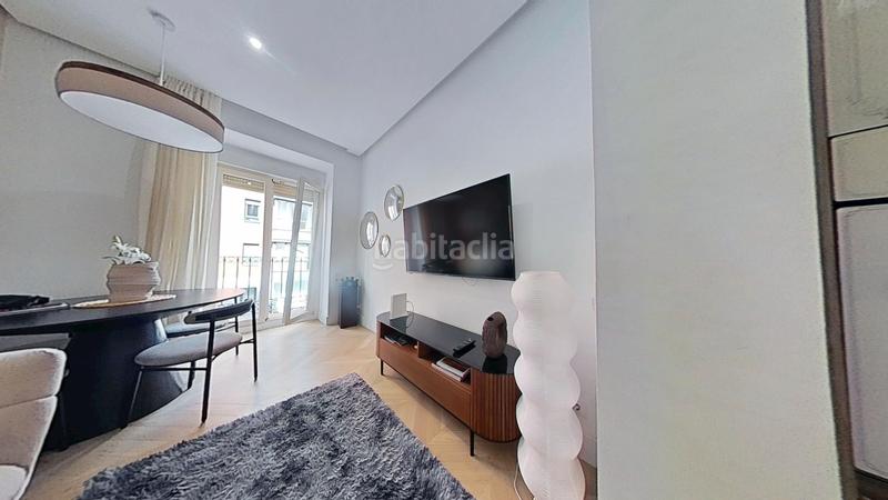 Foto af8cf5ea-8ff8-485c-9a07-a3965d0269b9. Piso magnifico piso exterior en trafalgar en Almagro Madrid